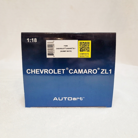 AUTOart Chevrolet Camaro ZL1 Summit White 1/18 Composite Diecast Model Car 71206 - Picture 16 of 16